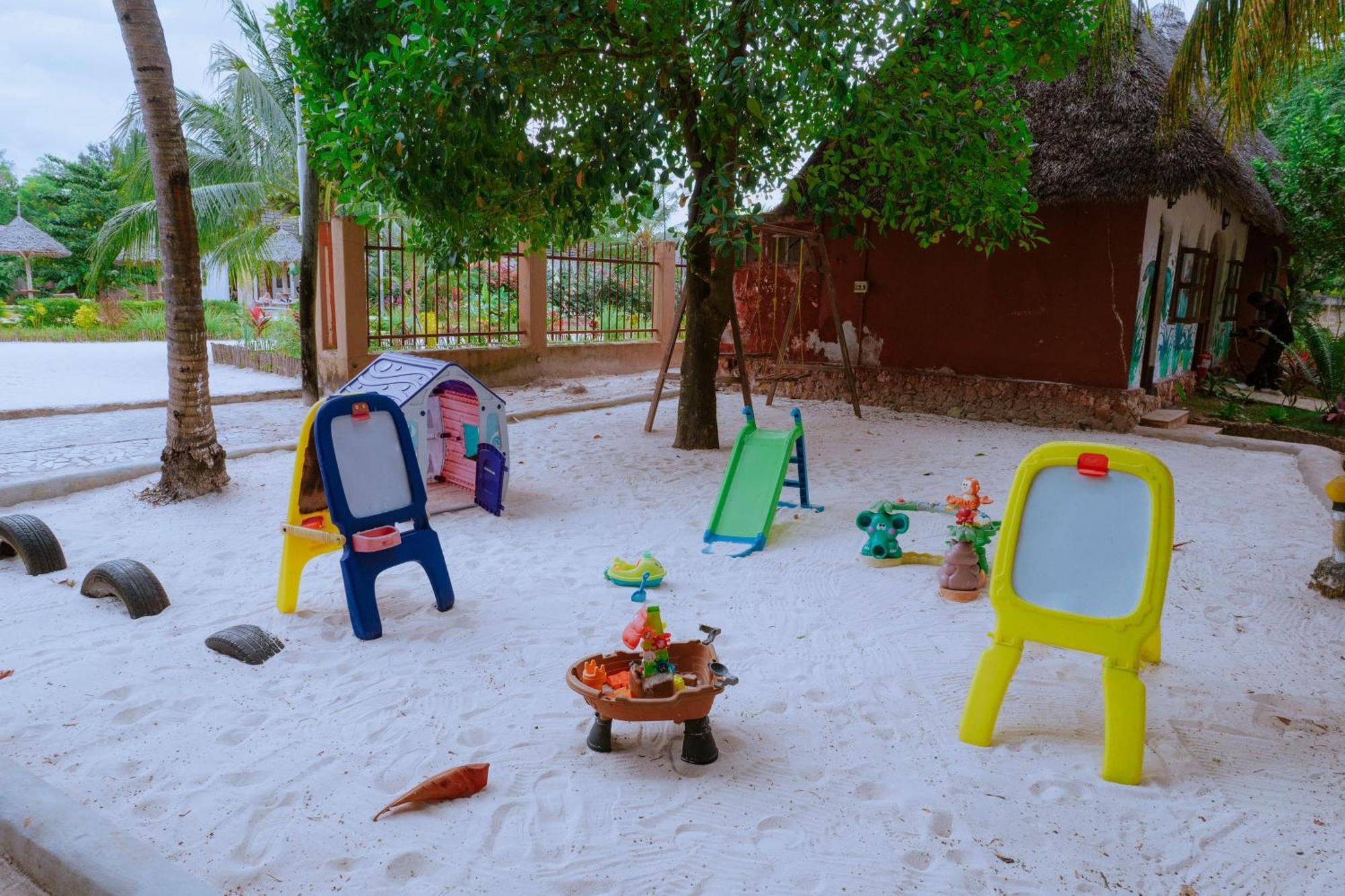 Mambo Ocean Resort Pwani Mchangani Bagian luar foto